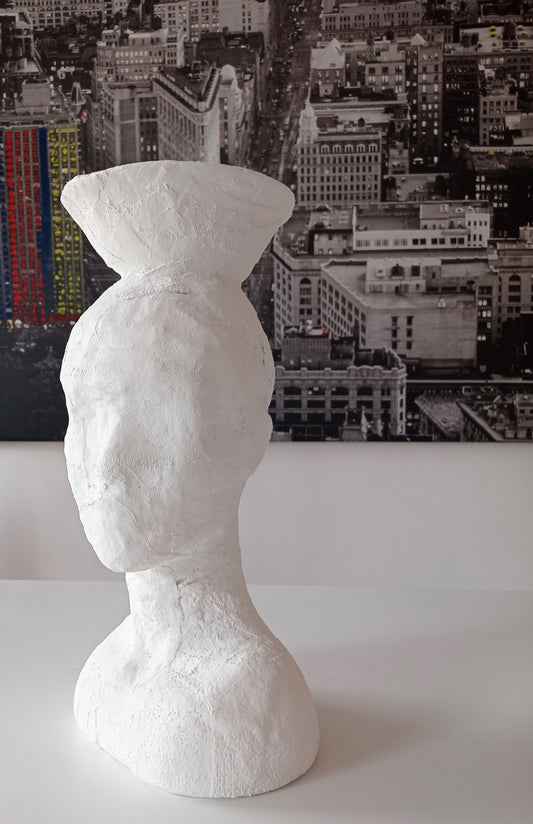 PLATTER ON A HEAD.BOWL