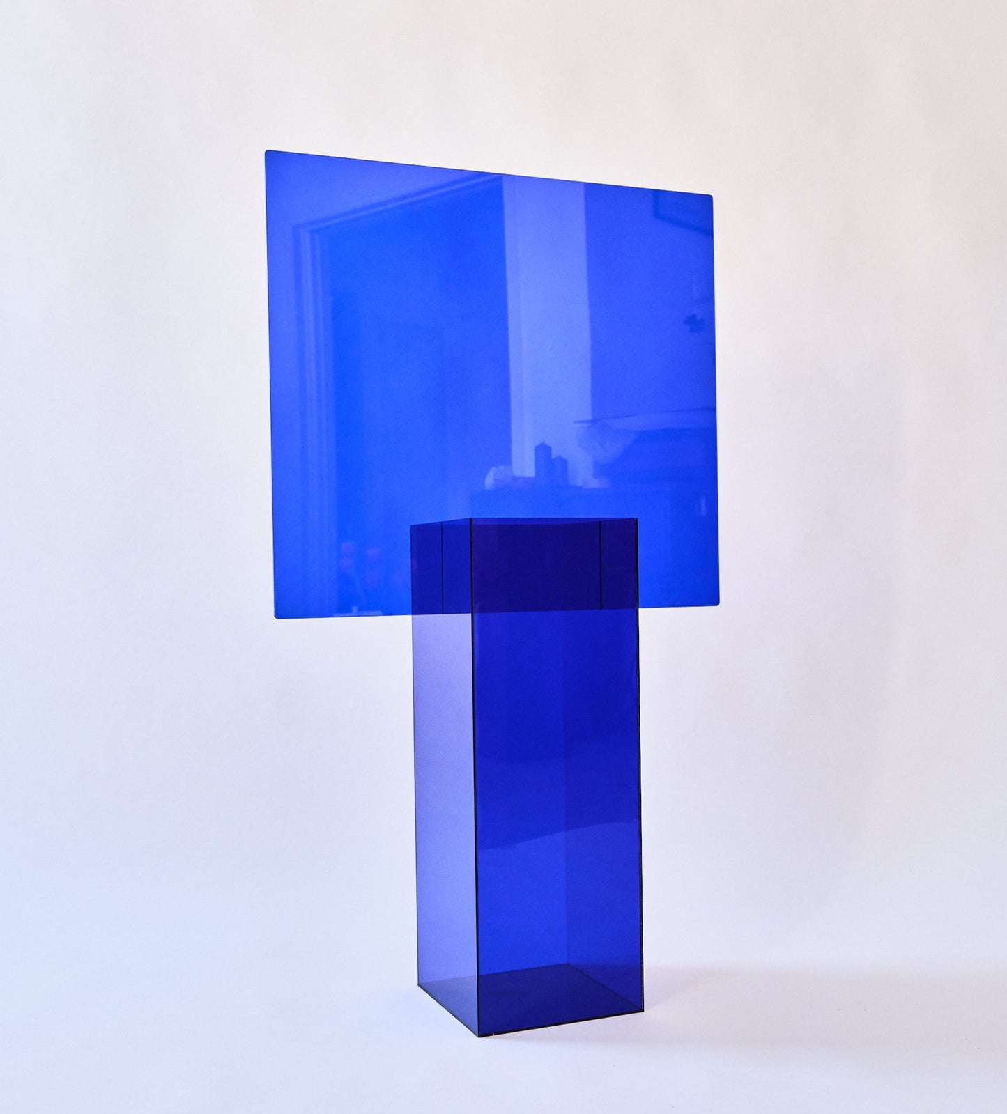 BAU VASE.BLUE