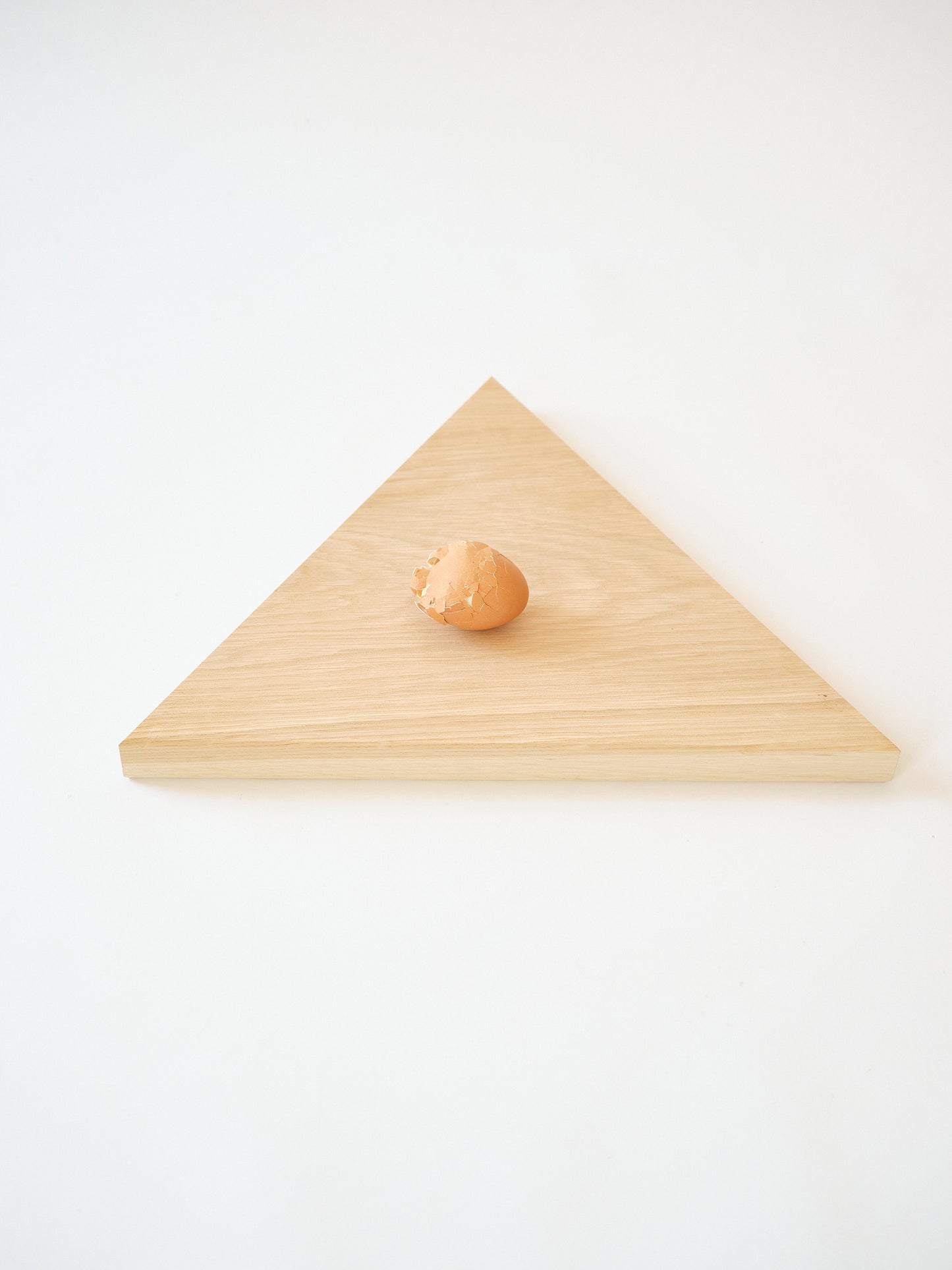 TRIANGLE.CUTTING BOARD