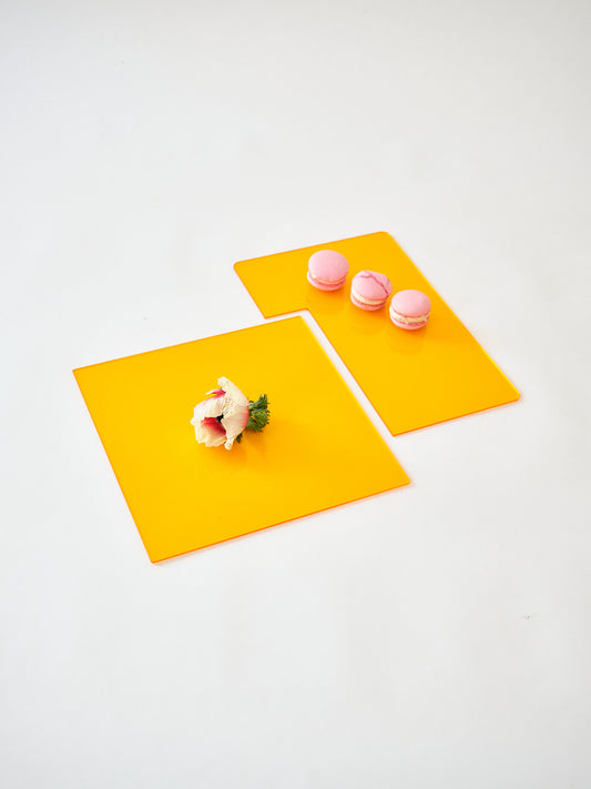 PERFECT MATCH.YELLOW SERVING PLATE