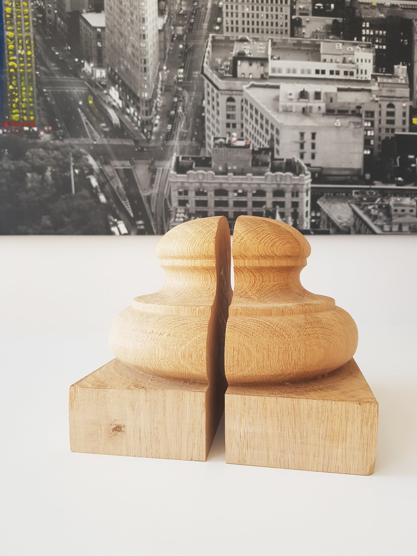 ROTONDA VINYL/BOOK HOLDER