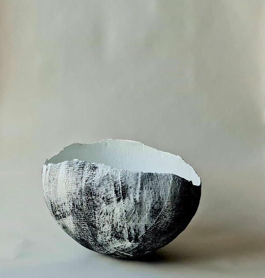 BLACK AND WHITE BRUSHED