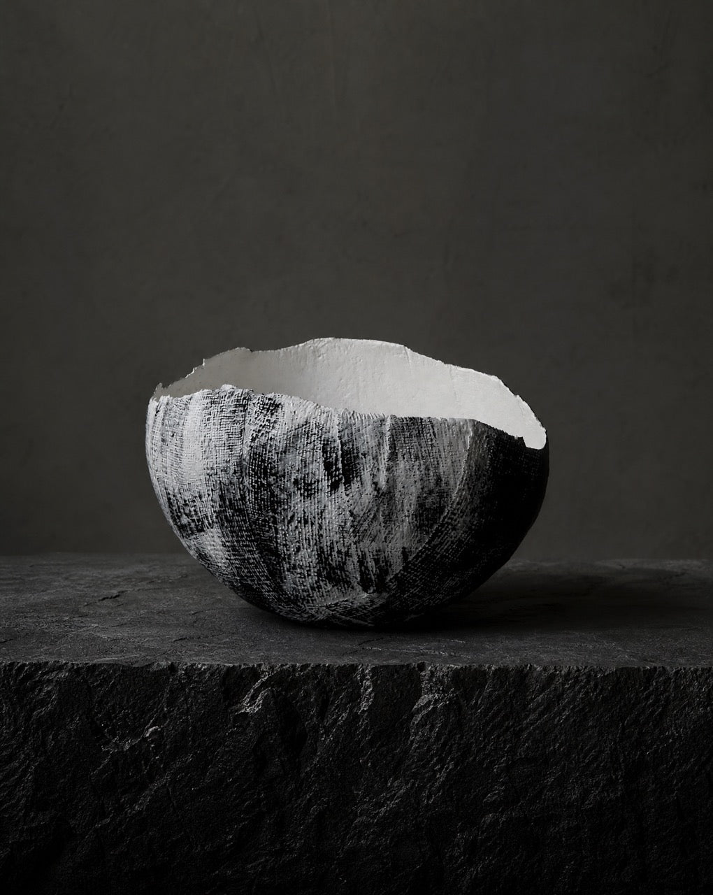 BLACK AND WHITE BRUSHED