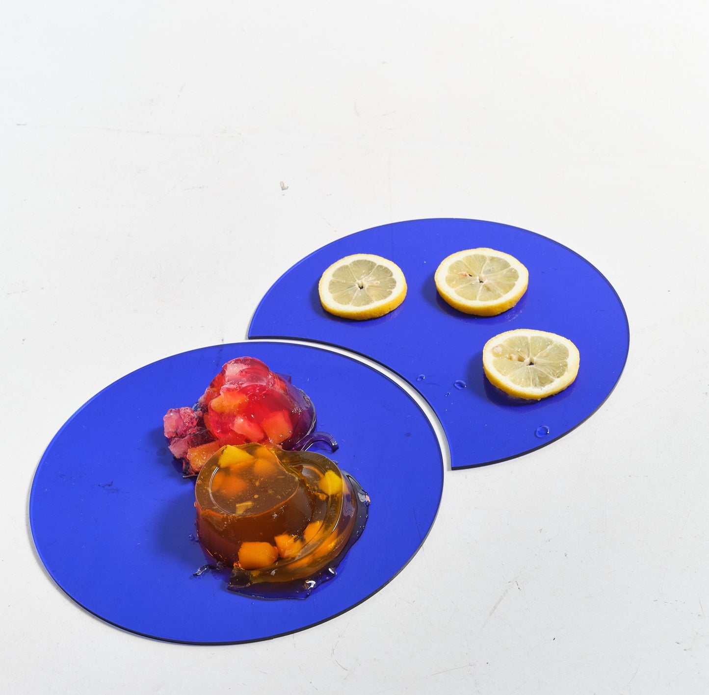 CONCENTRIC.EXCENTRIC BLUE SERVING PLATE